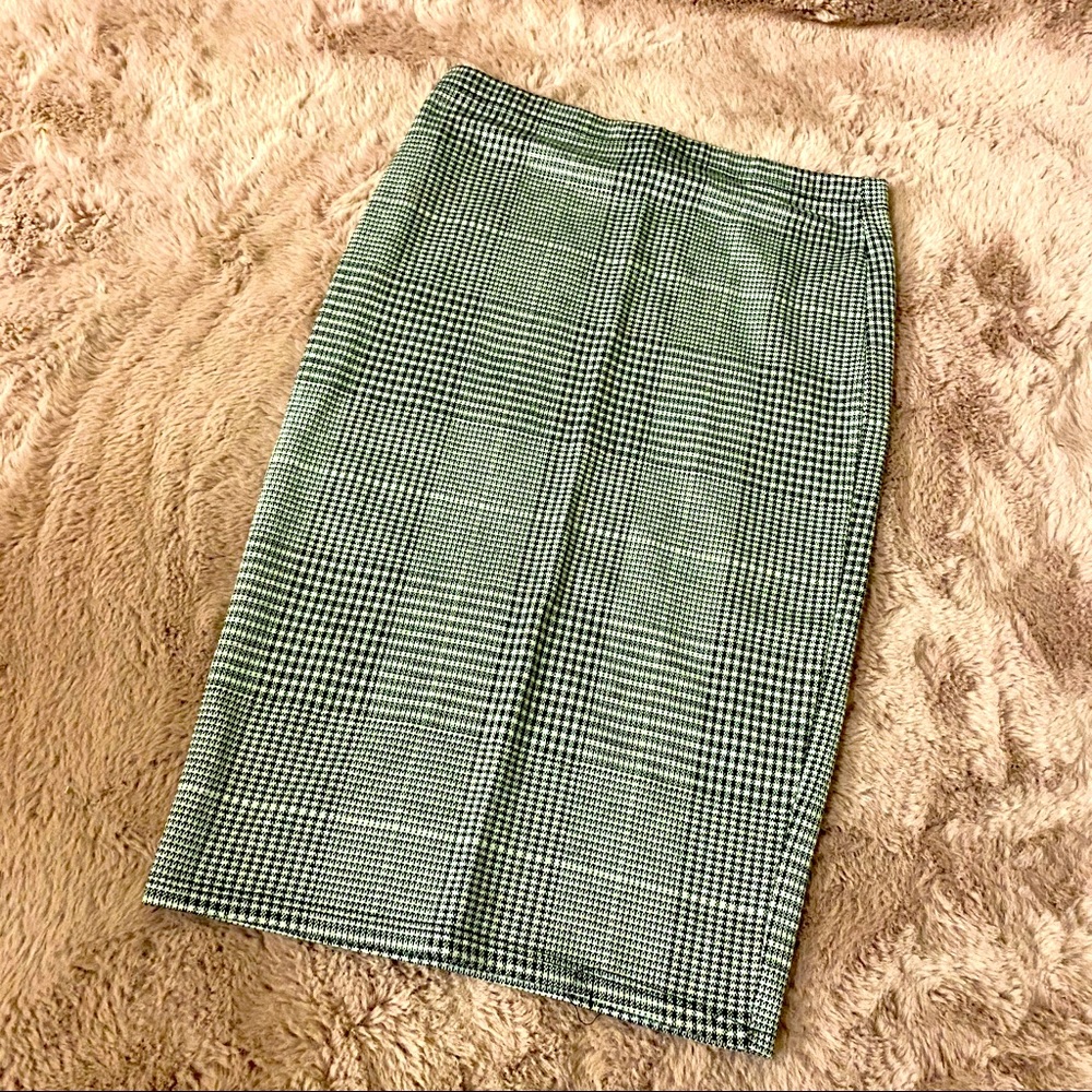B&W Plaid Skirt